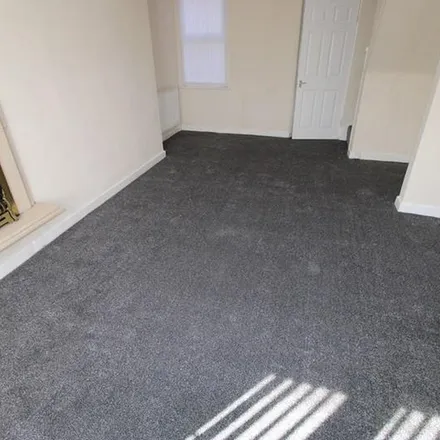 Rent this 2 bed townhouse on Dane Street in Liverpool, L4 4DY