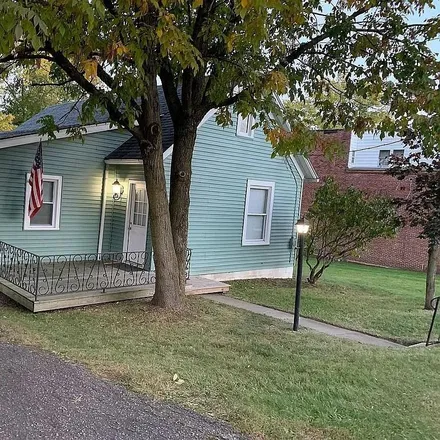Buy this 3 bed house on 1921 Manchester Road in Akron, OH 44314