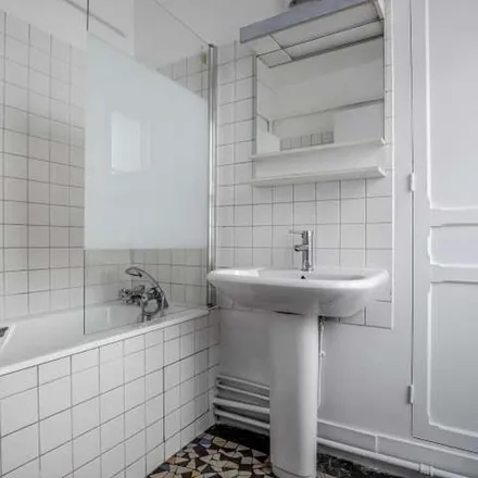 Image 7 - 24 Avenue Mathurin Moreau, 75019 Paris, France - Apartment for rent