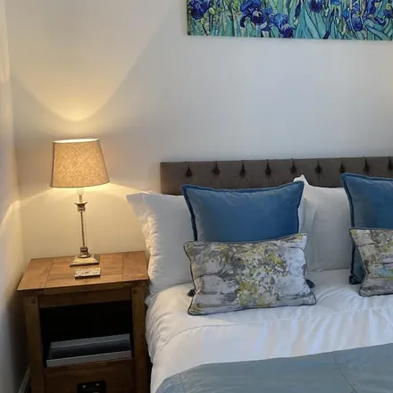 Rent this 1 bed apartment on Bloxham in OX15 4HD, United Kingdom