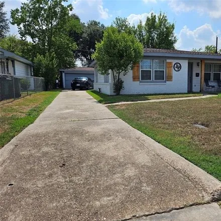 Buy this 2 bed house on 294 Milwaukee Street in Houston, TX 77009
