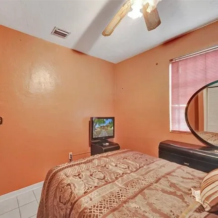 Image 3 - 1825 Northwest 126th Street, Miami-Dade County, FL 33167, USA - House for sale