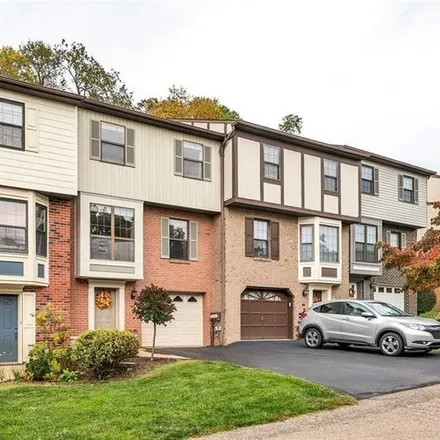 Image 3 - 544 Thorncliffe Drive, Robinson Township, PA 15205, USA - Condo for sale