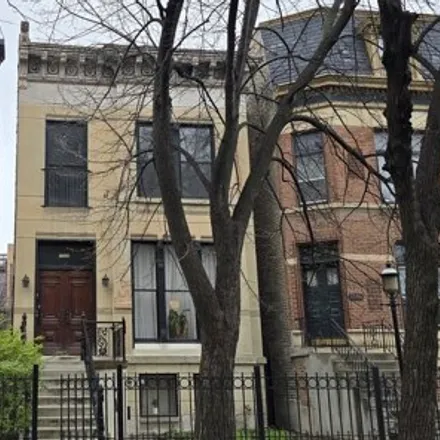 Rent this 3 bed house on 1506 West Jackson Boulevard in Chicago, IL 60688