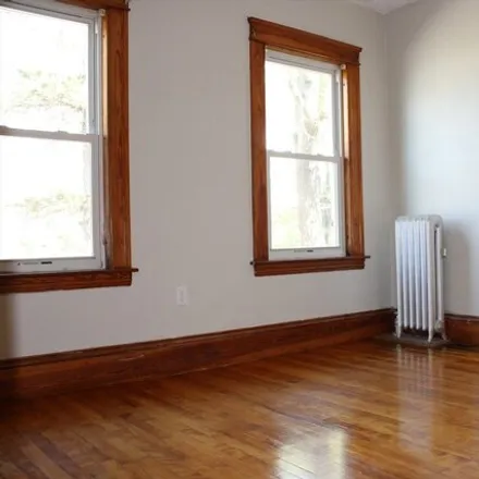 Image 4 - 31 Hollywood St Apt 1, Worcester, Massachusetts, 01610 - Apartment for rent