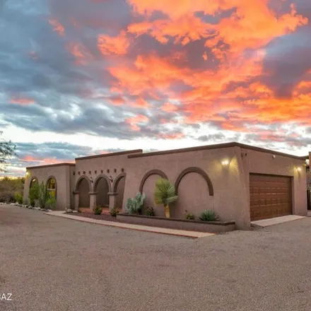 Buy this 3 bed house on 118 East Yvon Drive in Pima County, AZ 85704