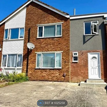 Rent this 1 bed apartment on Seaford Close in Luton, LU2 8JX