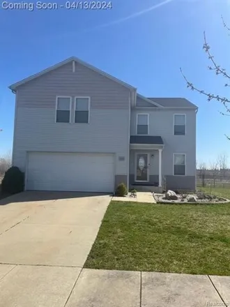 Buy this 3 bed house on 3319 Pine Run Drive in Clayton Charter Township, MI 48473