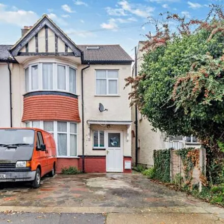 Buy this 5 bed duplex on 4th Headstone Scouts in Northumberland Road, London