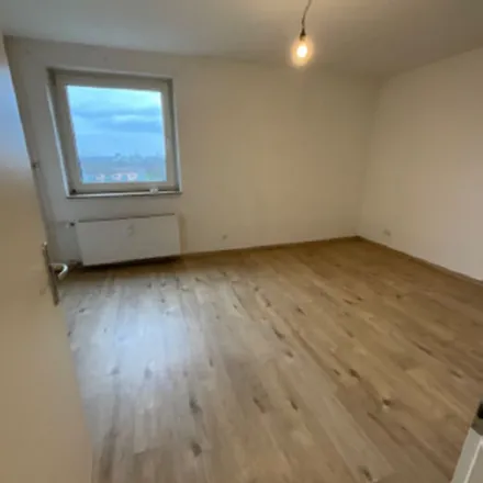 Rent this 2 bed apartment on Hüskenbusch 2 in 47167 Duisburg, Germany