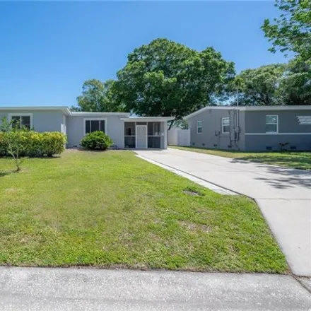 Image 2 - 766 Murphy Avenue North, Saint Petersburg, FL 33703, USA - House for sale