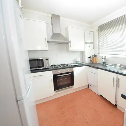 Rent this 4 bed apartment on Sidney Road in Stockwell Park, London