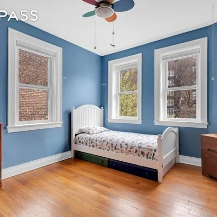 Image 4 - 21 E 18th St, Brooklyn, New York, 11226 - House for sale