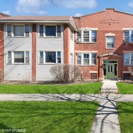 Buy this 1 bed condo on Stevenson Playground in Lake Street, Oak Park