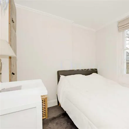 Image 5 - 48 Thurloe Square, London, SW7 2SX, United Kingdom - Apartment for rent