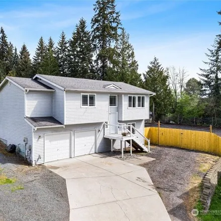 Buy this 3 bed house on 3019 170th Street Southwest in Lynnwood, WA 98037