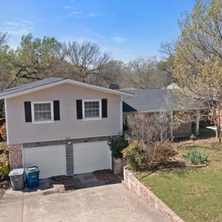 Image 3 - 11615 Rogue Way, Dallas, TX 75218, USA - House for sale