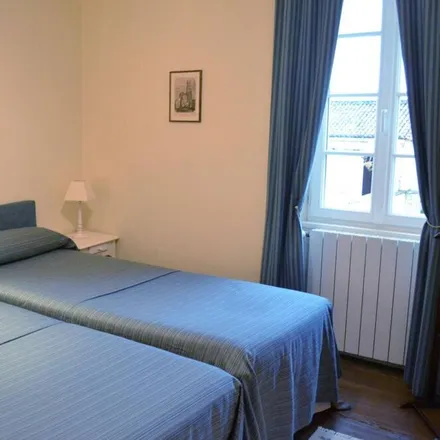 Rent this 3 bed duplex on 16170 Saint-Cybardeaux
