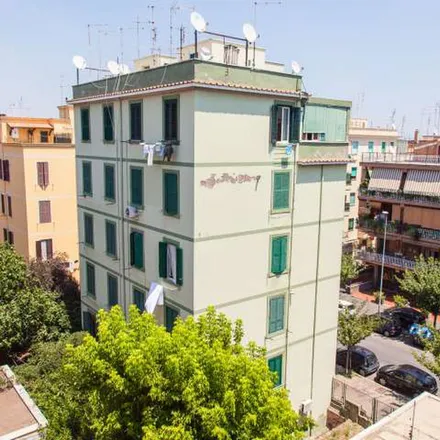 Rent this 4 bed apartment on Scuola primaria Renzo Pezzani in Piazza dei Mirti, 31