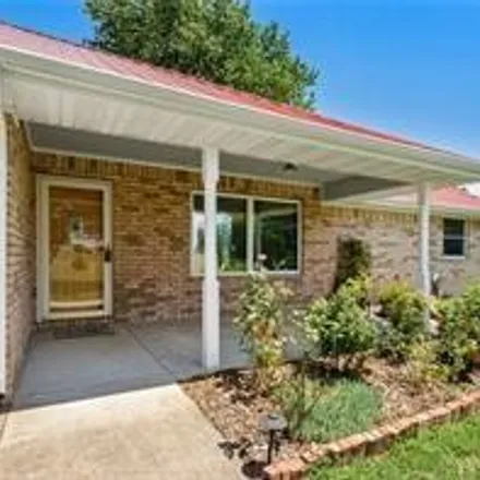 Rent this 3 bed house on 13535 Bill Sellers Road in Fayetteville, AR 72704