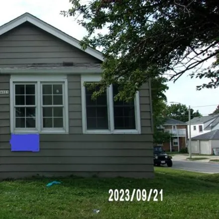 Buy this 2 bed house on 4003 South 1st Place in Milwaukee, WI 53207