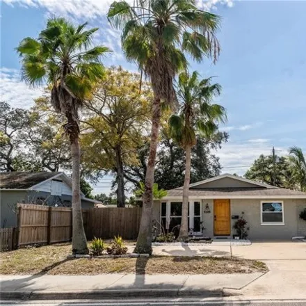 Image 2 - 38th Avenue North & 41st Street North, 38th Avenue North, Saint Petersburg, FL 33710, USA - House for sale