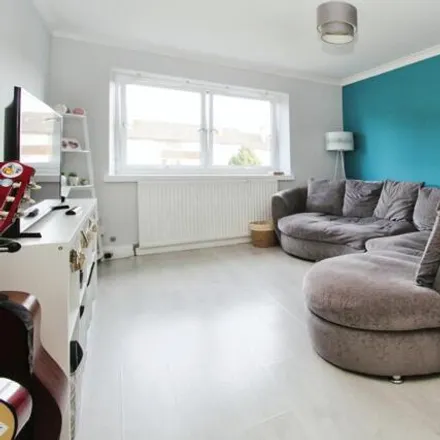 Image 2 - Cairngorm Drive, Faulds Gate, Aberdeen City, AB12 5QT, United Kingdom - Apartment for sale