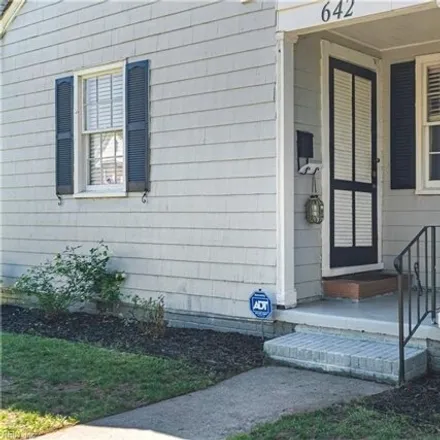 Buy this 3 bed house on 642 Mount Vernon Avenue in Portsmouth, VA 23707