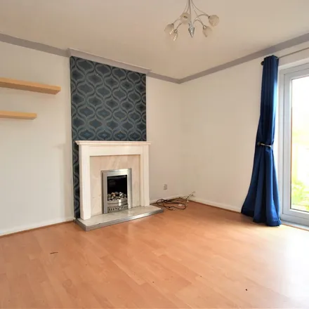 Rent this 2 bed apartment on Littlehills Close in Middleton, M24 4AG