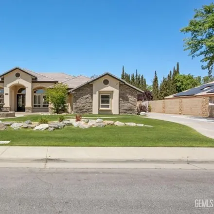 Buy this 5 bed house on 13962 Via la Madera in Bakersfield, CA 93314