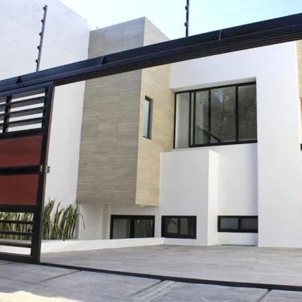 Buy this 4 bed house on Calle Salvador Dalí in Fraccionamiento Los Reyes, 91174 Xalapa