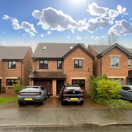 Buy this 5 bed house on Meadow Close in Leek, ST13 5TX