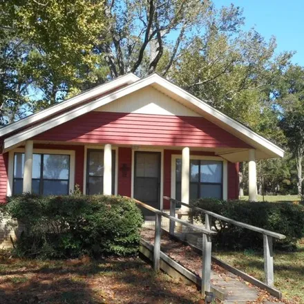 Buy this 2 bed house on 748 Walnut Road in Springhill, LA 71075