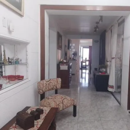 Buy this 3 bed house on Urquiza 3015 in República del Oeste, Santa Fe