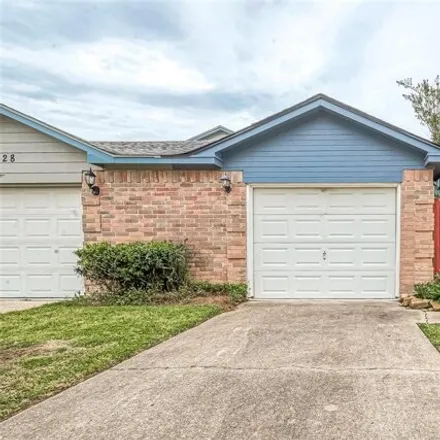 Rent this 3 bed house on 532 Birdsong Drive in League City, TX 77573