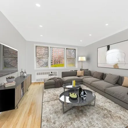 Image 1 - 679 West 239th Street, New York, NY 10471, USA - Apartment for sale