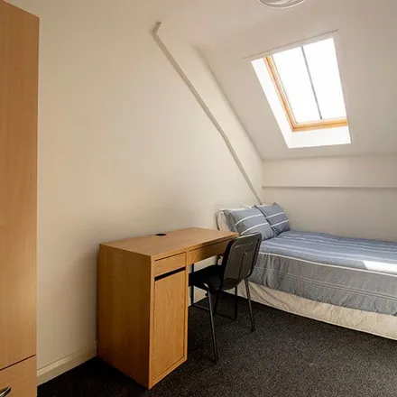 Rent this 1 bed apartment on Elizas Flower Emporium in 164 Mansfield Road, Derby