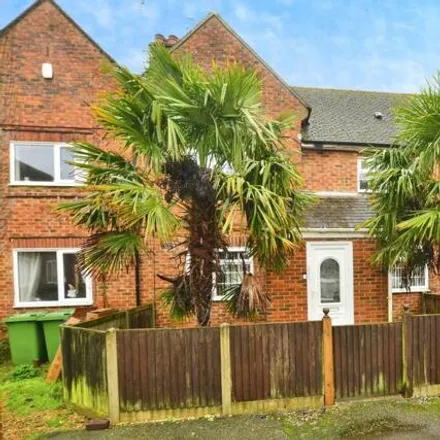 Buy this 3 bed townhouse on Tennyson Road in Kingsnorth, TN23 6LR