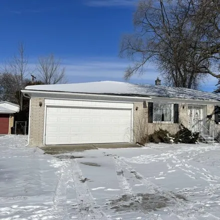 Buy this 3 bed house on 29600 Jacquelyn Drive in Livonia, MI 48154