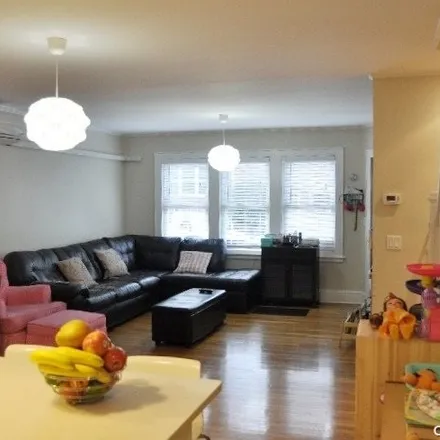 Image 3 - 20-49 32nd Street, New York, NY 11105, USA - Apartment for rent