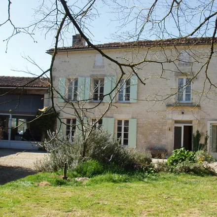 Rent this 4 bed apartment on Saint-Jean-d'Angély in Badon, FR