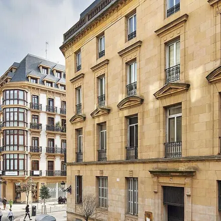 Rent this 2 bed apartment on San Sebastian in Berio pasealekua, 20008 San Sebastián