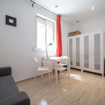 Image 8 - Carrer de Molinell, 12, 46010 Valencia, Spain - Apartment for rent