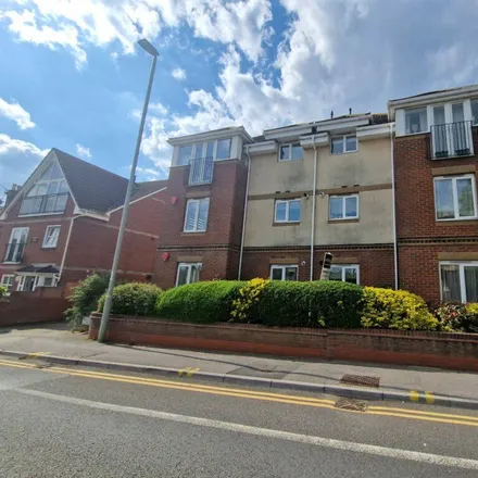 Rent this 2 bed apartment on Elixabeth Road in Poole, BH15 2HL