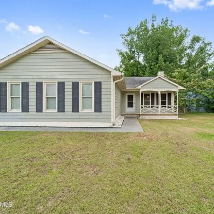 Rent this 3 bed house on 742 Stonewall Avenue in Onslow County, NC 28540