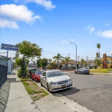 Image 6 - 1358 South Cochran Avenue, Los Angeles, CA 90019, USA - House for sale