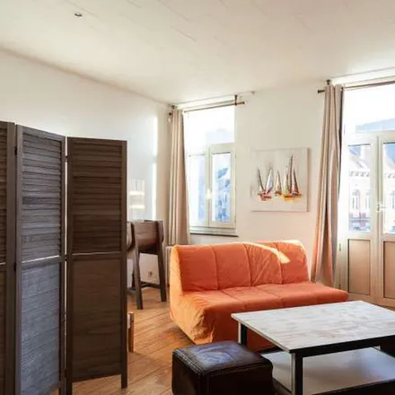 Rent this 1 bed apartment on Rue Washington - Washingtonstraat 63 in 1050 Ixelles - Elsene, Belgium