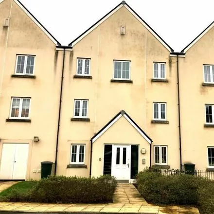 Buy this 2 bed apartment on Larch Close in South Gloucestershire, BS16 7FZ