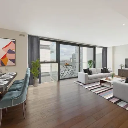 Image 3 - Chartwell House, Waterfront Drive, London, SW10 0BF, United Kingdom - Apartment for sale
