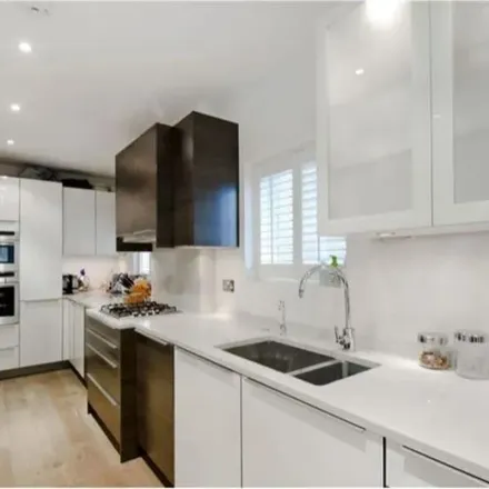 Image 1 - Spring Path, London, NW3 5LS, United Kingdom - Apartment for rent